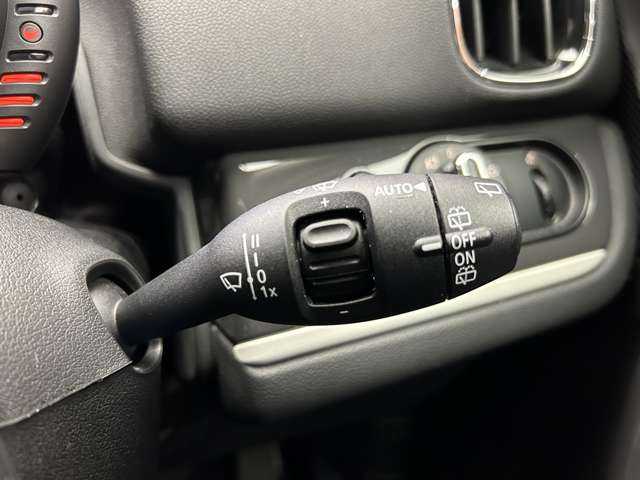 ＭＩＮＩ ミニ クロスオーバー クーパー SD オール4 千葉県 2017(平29)年 7.3万km メルティングシルバーM 黒革　/シートヒーター　/パワーシート　/ＡＣＣ　/純正ナビ　/バックカメラ　　/ＬＥＤヘッドライト　/オートライト　/リアＰＤＣ　/１オーナー　/電動リアゲート　/ＥＴＣ　/純正１８インチＡＷ　/ドライブレコーダー