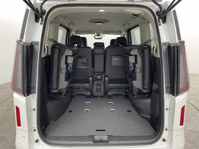 日産 セレナ ハイウェイスター V Vセレクション 福島県 2024(令6)年 0.1万km未満 プリズムホワイト プロパイロット/・ハンドル支援/・側方支援/・後側方支援/・緊急支援/・先行車発進告知/・速度標識/・標識検知/・後退時車両検知/・ふらつき警報/・BSM/・オートハイビーム/・レーダークルーズコントロール　/アラウンドビューモニター　/両側パワースライドドア　/・ハンズフリースライドドア　/エマージェンシーブレーキ　/デジタルインナーミラー　/プッシュスタート　/・スマートキー　/・スペアキー　/電子パーキング/・ブレーキホールド/パドルシフト/LEDライト/・オートライト/・フォグライト