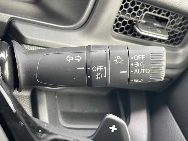 ホンダ ステップワゴン スパーダ eHEV 三重県 2025(令7)年 0.1千km クリスタルブラックパール 登録済未使用車/純正11.4型ナビ(AM/FM/CD/DVD/TV/BT)/純正15.6型リア席モニター/バックカメラ/BSM/前席シートヒーター/電動リヤゲート/スペアキー/オットマン/USB・タイプC給電ポート/革巻きステアリング/コーナーセンサー/レーダークルーズコントロール/パドルシフト/ウォークスルー/オートハイビーム/両側パワースライドドア/デイライト/電動格納ミラー/禁煙車