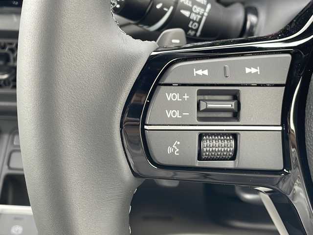 ホンダ ステップワゴン スパーダ eHEV 三重県 2025(令7)年 0.1千km クリスタルブラックパール 登録済未使用車/純正11.4型ナビ(AM/FM/CD/DVD/TV/BT)/純正15.6型リア席モニター/バックカメラ/BSM/前席シートヒーター/電動リヤゲート/スペアキー/オットマン/USB・タイプC給電ポート/革巻きステアリング/コーナーセンサー/レーダークルーズコントロール/パドルシフト/ウォークスルー/オートハイビーム/両側パワースライドドア/デイライト/電動格納ミラー/禁煙車