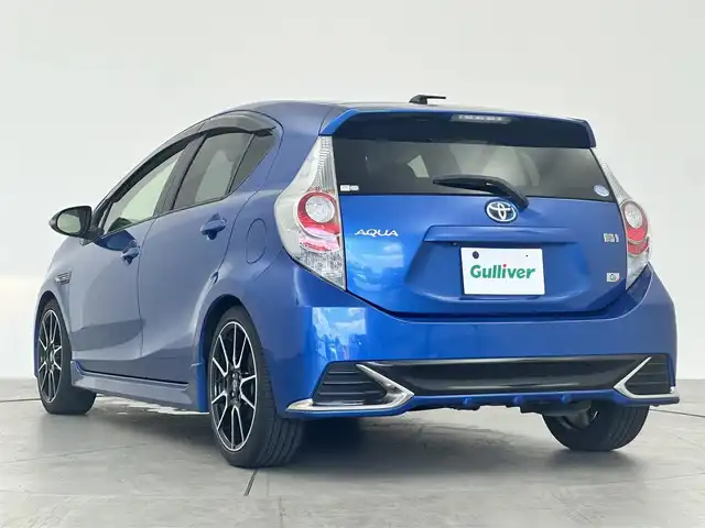 トヨタ アクア G G’s 愛知県 2014(平26)年 5.5万km コバルトブルーメタリック 純正ナビ/　（AM/FM/フルセグ/Bluetooth）/バックカメラ/寒冷地仕様/ワイパーデアイサー/ETC/ハーフレザーシート/シートヒーター/純正17インチアルミホイール/純正フロアマット/フォグランプ/スマートキー×２/保証書/取扱説明書