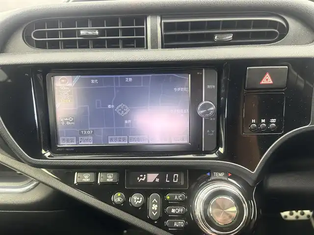 トヨタ アクア G G’s 愛知県 2014(平26)年 5.5万km コバルトブルーメタリック 純正ナビ/　（AM/FM/フルセグ/Bluetooth）/バックカメラ/寒冷地仕様/ワイパーデアイサー/ETC/ハーフレザーシート/シートヒーター/純正17インチアルミホイール/純正フロアマット/フォグランプ/スマートキー×２/保証書/取扱説明書