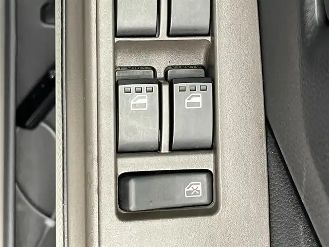 トヨタ ルーミー X 滋賀県 2021(令3)年 5.4万km ブラックマイカメタリック 純正ナビ/【AM/FM/CD/DVD/AUX/Bluetooth/SD/ワンセグ】/バックカメラ/前席シートヒーター/前後コーナーセンサー/片側パワースライドドア/ビルトインETC/衝突軽減ブレーキ/アイドリングストップ/ステアリングスイッチ/プッシュスタート/スマートキー