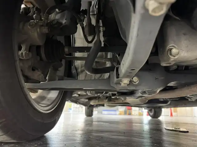 ホンダ Ｎ ＢＯＸ カスタム G L ホンダセンシング 三重県 2018(平30)年 5.3万km クリスタルブラックパール ガソリン/FF/インパネCVT/純正 8インチナビ VXU-185NBi/（CD/DVD/FM/AM/TV/Music Rack/iPod/SD/USB/Bluetooth/Apple CarPlay/VTR/AUX）/バックカメラ/両側パワースライドドア/ビルトイン ETC/Honda SENSING/・衝突軽減ブレーキ［CMBS］/・車線維持支援システム［LKAS］/・アダプティブクルーズコントロール［ACC］/・路外逸脱抑制機能/・先行車発進お知らせ機能/・標識認識機能/装備/・オートエアコン/・オートライト/・LED ヘッドライト＆フロントフォグランプ/・ステアリングスイッチ/・USBジャック（充電用（2.5A高速充電対応）x2、入力用x1）/・電動格納ドアミラー（ウインカー付）/・純正 14inAW/・スマートキーx2/・保/取/ナビ取/など