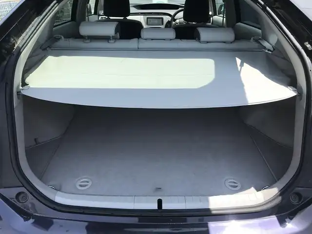 トヨタ プリウス S　LEDエディション 栃木県 2011(平23)年 10.6万km ダークバイオレットマイカメタリック 株)IDOMが運営する【じしゃロン小山店】の自社ローン専用車両になります。こちらは現金またはオートローンご利用時の価格です。自社ローンご希望の方は別途その旨お申付け下さい//禁煙車/純正ワンセグナビ/（CD/DVD/AM/FMラジオ）/(Bluetooth)/スマートキー/プッシュスタート/バックカメラ/ＥＴＣ/ドライブレコーダー/ヘッドライトウォッシャー/ステアリングリモコン/電動格納ドアミラー/パワーウインドウ/防眩ミラー/オートライト