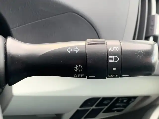 トヨタ プリウス S　LEDエディション 福井県 2011(平23)年 10.6万km ダークバイオレットマイカメタリック (株)IDOMが運営する【じしゃロン福井店】の自社ローン専用車両になりますこちらは現金またはオートローンご利用時の価格です。自社ローンご希望の方は別途その旨お申付け下さい/純正SDナビ/TV/Bluetooth/CD/DVD/バックカメラ/ETC/純正LEDヘッドライト/オートライト/フォグライト/ドアバイザー/電動格納ミラー/ステアリングスイッチ/プッシュスタート/スマートキー/スペアキー/取扱説明書