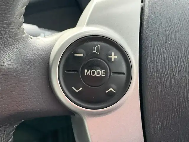 トヨタ プリウス S　LEDエディション 福井県 2011(平23)年 10.6万km ダークバイオレットマイカメタリック (株)IDOMが運営する【じしゃロン福井店】の自社ローン専用車両になりますこちらは現金またはオートローンご利用時の価格です。自社ローンご希望の方は別途その旨お申付け下さい/純正SDナビ/TV/Bluetooth/CD/DVD/バックカメラ/ETC/純正LEDヘッドライト/オートライト/フォグライト/ドアバイザー/電動格納ミラー/ステアリングスイッチ/プッシュスタート/スマートキー/スペアキー/取扱説明書