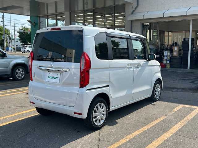 ホンダ Ｎ ＢＯＸ L 道東・釧路十勝 2023(令5)年 1.3万km プラチナホワイトパール ４WD/ホンダセンシング/純正ナビ/CD/DVD/BT/MSV/フルセグTV/バックカメラ /両側パワースライドドア/前席シートヒーター/ミラーヒーター/LEDヘッドライト/サイドエアバック/カーテンエアバック/オートライト/ドアバイザー