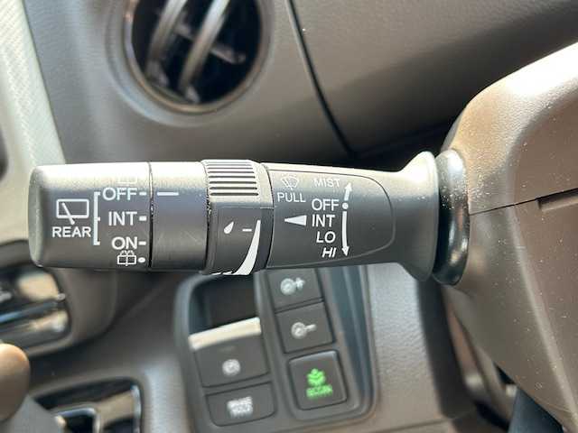 ホンダ Ｎ ＢＯＸ L 道東・釧路十勝 2023(令5)年 1.3万km プラチナホワイトパール ４WD/ホンダセンシング/純正ナビ/CD/DVD/BT/MSV/フルセグTV/バックカメラ /両側パワースライドドア/前席シートヒーター/ミラーヒーター/LEDヘッドライト/サイドエアバック/カーテンエアバック/オートライト/ドアバイザー