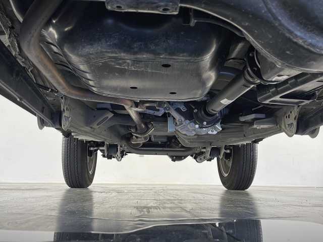 スズキ ジムニー XC 長野県 2023(令5)年 2.2万km ジャングルグリーン 4WD/社外ナビ（型番:CN-BR310B)/（CD/BL/FM/AM）/バックカメラ/ターボ/ETC/ドライブレコーダー（前）/クルーズコントロール（追従なし）/盗難防止装置/シートヒーター（前席）/ミラーヒーター/LEDヘッドライト/オートライト/フォグランプ/純正アルミホイール/社外マット/スマートキー