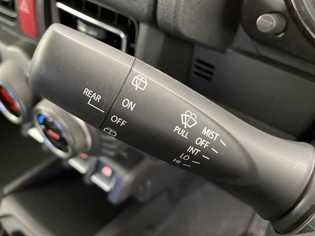 スズキ ジムニー XC 長野県 2023(令5)年 2.2万km ジャングルグリーン 4WD/社外ナビ（型番:CN-BR310B)/（CD/BL/FM/AM）/バックカメラ/ターボ/ETC/ドライブレコーダー（前）/クルーズコントロール（追従なし）/盗難防止装置/シートヒーター（前席）/ミラーヒーター/LEDヘッドライト/オートライト/フォグランプ/純正アルミホイール/社外マット/スマートキー