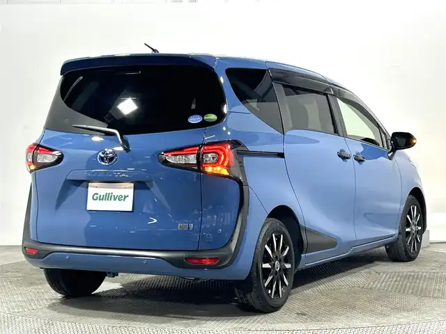 トヨタ シエンタ ハイブリッド G グランパー 大阪府 2021(令3)年 0.6万km グレイッシュブルー 純正ナビ(フルセグ/DVD再生/Bluetooth) 360カメラ 後席モニター ETC 衝突軽減 クルコン クリアランスソナー トヨタセーフティセンス ドラレコ 100V電源