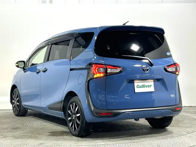 トヨタ シエンタ ハイブリッド G グランパー 大阪府 2021(令3)年 0.6万km グレイッシュブルー 純正ナビ(フルセグ/DVD再生/Bluetooth) 360カメラ 後席モニター ETC 衝突軽減 クルコン クリアランスソナー トヨタセーフティセンス ドラレコ 100V電源