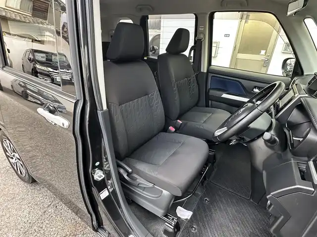 トヨタ ルーミー カスタムG S 滋賀県 2016(平28)年 7.8万km ブラックマイカメタリック (株)IDOMが運営する【じしゃロン草津店】の自社ローン対象車両になります。こちらは現金ご利用時の価格です。自社ローンご希望の方は別途その旨お申付け下さい。