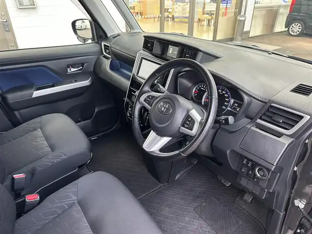 トヨタ ルーミー カスタムG S 滋賀県 2016(平28)年 7.8万km ブラックマイカメタリック (株)IDOMが運営する【じしゃロン草津店】の自社ローン対象車両になります。こちらは現金ご利用時の価格です。自社ローンご希望の方は別途その旨お申付け下さい。