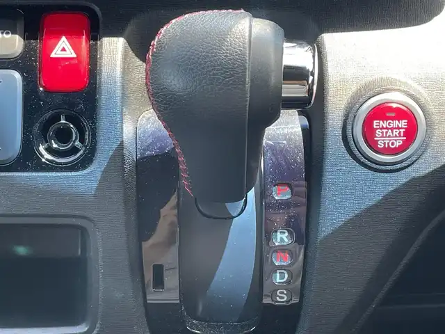 ホンダ Ｎ ＯＮＥ RS 滋賀県 2019(平31)年 2.8万km シャイニンググレーM 純正ナビ/（BT/FM/AM）/バックカメラ/ビルトインETC/衝突軽減ブレーキ/追従クルーズコントロール/横滑り防止装置/ドライブレコーダー/LEDヘッドライト/フォグランプ/純正フロアマット/スマートキー/プッシュスタート/スペアキー