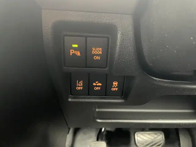 スズキ スペーシア ギア HYBRID XZターボ 千葉県 2019(令1)年 11.6万km ブルーイッシュブラックパール3 (株)IDOMが運営する【じしゃロン八千代店】の自社ローン対象車両になります。こちらは現金またはオートローンご利用時の価格です。自社ローンご希望の方は別途その旨お申付け下さい/純正８インチナビ（CN-RZ843）/・CD/DVD/・フルセグTV/・Bluetooth接続/バックカメラ/全方位カメラ/ビルトインETC/両側パワースライドドア/ステアリングリモコン/クルーズコントロール/HUD/パドルシフト/D/N席シートヒーター/LEDヘッドライト/プッシュスタート/スマートキー/純正フロアマット