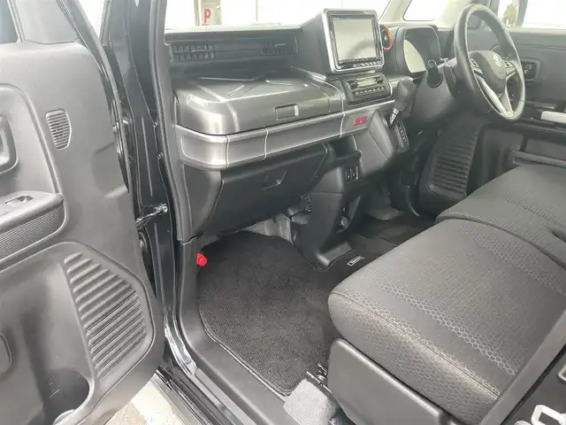 スズキ スペーシア ギア HYBRID XZターボ 千葉県 2019(令1)年 11.6万km ブルーイッシュブラックパール3 (株)IDOMが運営する【じしゃロン八千代店】の自社ローン対象車両になります。こちらは現金またはオートローンご利用時の価格です。自社ローンご希望の方は別途その旨お申付け下さい/純正８インチナビ（CN-RZ843）/・CD/DVD/・フルセグTV/・Bluetooth接続/バックカメラ/全方位カメラ/ビルトインETC/両側パワースライドドア/ステアリングリモコン/クルーズコントロール/HUD/パドルシフト/D/N席シートヒーター/LEDヘッドライト/プッシュスタート/スマートキー/純正フロアマット