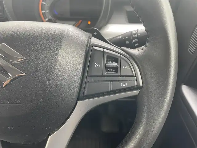 スズキ スペーシア ギア HYBRID XZターボ 千葉県 2019(令1)年 11.6万km ブルーイッシュブラックパール3 (株)IDOMが運営する【じしゃロン八千代店】の自社ローン対象車両になります。こちらは現金またはオートローンご利用時の価格です。自社ローンご希望の方は別途その旨お申付け下さい/純正８インチナビ（CN-RZ843）/・CD/DVD/・フルセグTV/・Bluetooth接続/バックカメラ/全方位カメラ/ビルトインETC/両側パワースライドドア/ステアリングリモコン/クルーズコントロール/HUD/パドルシフト/D/N席シートヒーター/LEDヘッドライト/プッシュスタート/スマートキー/純正フロアマット