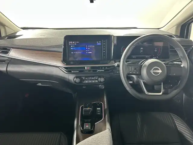 日産 オーラ G レザーエディション 神奈川県 2024(令6)年 0.4万km ピュアホワイトパール 純正9インチナビ/・BT/フルセグTV/SD/USB/AM/FM/アラウンドビューモニター/レザーシート/デジタルインナーミラー/ETC/純正前後ドライブレコーダー/電動サイドブレーキ/オートブレーキホールド/ECO/SPORTモード/EVモード/シートヒーター(D/N)/革巻きステアリング/ステアリングスイッチ/Autoライト/ステアリングヒーター/インテリジェントキー/プッシュスタートボタン/LEDヘッドライト/フォグランプ/電動格納ミラー/ウィンカーミラー/シートリフター/純正フロアマット/純正アルミホイール/純正ドアバイザー