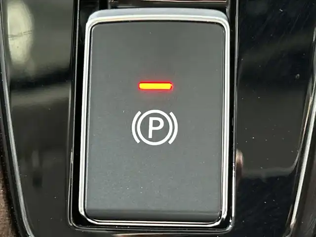 日産 オーラ G レザーエディション 神奈川県 2024(令6)年 0.4万km ピュアホワイトパール 純正9インチナビ/・BT/フルセグTV/SD/USB/AM/FM/アラウンドビューモニター/レザーシート/デジタルインナーミラー/ETC/純正前後ドライブレコーダー/電動サイドブレーキ/オートブレーキホールド/ECO/SPORTモード/EVモード/シートヒーター(D/N)/革巻きステアリング/ステアリングスイッチ/Autoライト/ステアリングヒーター/インテリジェントキー/プッシュスタートボタン/LEDヘッドライト/フォグランプ/電動格納ミラー/ウィンカーミラー/シートリフター/純正フロアマット/純正アルミホイール/純正ドアバイザー