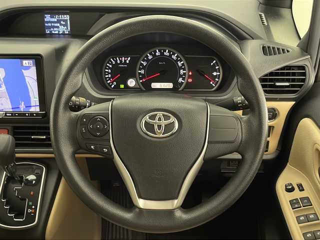 トヨタ ノア X 宮崎県 2015(平27)年 6.2万km ダークシェリーマイカM 禁煙車/社外9型ナビTV/（アルパイン/X900/CD/DVD/MSV/Bluetooth/フルセグTV)/社外10.1型リアフリップダウンモニター/（アルパイン/TMX-RM300S）/社外ドライブレコーダー/純正ビルトインETC/純正フロアマット/両側電動スライドドア/デュアルオートエアコン/オート電動格納ミラー/ウインカードアミラー/スマートキー/プッシュエンジンスタート