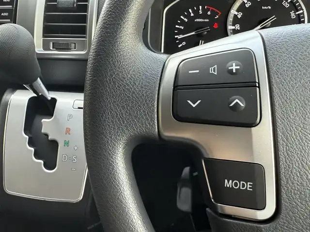 トヨタ ハイエース GL 香川県 2024(令6)年 0.4万km ホワイトパールクリスタルシャイン キャンピングカー/ストラーダSDナビ/フルセグ/CD/DVD/BT/デジタルインナーミラー/パノラミックビューモニター/セーフティセンス/プリクラッシュ/レーンキープ/オートハイビーム/シンク/ベットキット/サブバッテリー/外部１００Ｖ充電装置/電装配電盤/走行充電装置/100Vコンセント/照明/テーブル/カーテン/ＥＴＣ