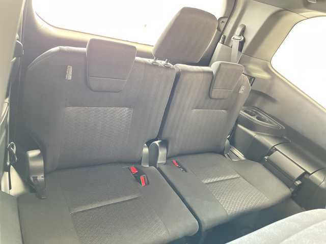 トヨタ ヴォクシー S－G 愛知県 2022(令4)年 0.8万km アティチュードブラックマイカ 純正ディズプレイオーディオ　ナビ機能なし/両側パワースライドドア/レーダークルーズコントロール/シートヒーター/バックカメラ/コーナーセンサー/純正アルミホイール/LEDヘッドライト/リアオートエアコン/オートマチックハイビーム/ETC/衝突軽減システム/Bluetooth/ステアリングスイッチ/スマートキー/プッシュスタート