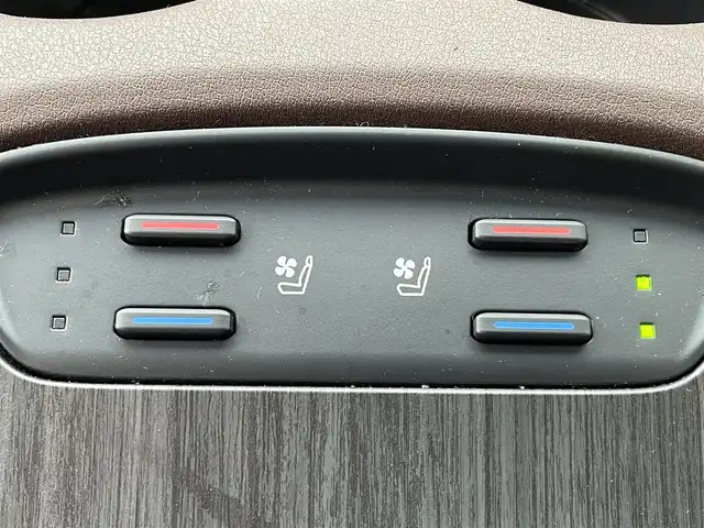 トヨタ ハリアー Z レザーパッケージ 島根県 2020(令2)年 4.9万km プレシャスブラックパール 登録時走行距離　48539km/純正ナビ（フルセグテレビ/Bluetooth/AM/FM)/JBL/全周囲カメラ/追従型クルーズコントロール/電動リアゲート/パワーシート（DN席)/シートヒーター（DN席)/エアシート（DN席)/ステアリングヒーター/デジタルインナーミラー/電動パーキング/オートマチックハビーム/コーナーセンサー/レーンキープアシスト/横滑り防止/衝突軽減ブレーキ/ETC/純正アルミ19インチ