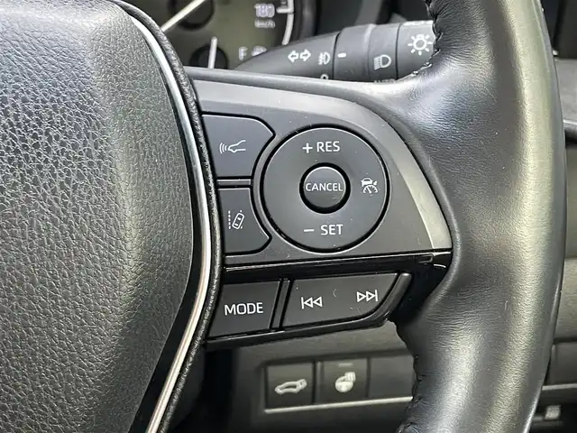 トヨタ ハリアー Z レザーパッケージ 島根県 2020(令2)年 4.9万km プレシャスブラックパール 登録時走行距離　48539km/純正ナビ（フルセグテレビ/Bluetooth/AM/FM)/JBL/全周囲カメラ/追従型クルーズコントロール/電動リアゲート/パワーシート（DN席)/シートヒーター（DN席)/エアシート（DN席)/ステアリングヒーター/デジタルインナーミラー/電動パーキング/オートマチックハビーム/コーナーセンサー/レーンキープアシスト/横滑り防止/衝突軽減ブレーキ/ETC/純正アルミ19インチ