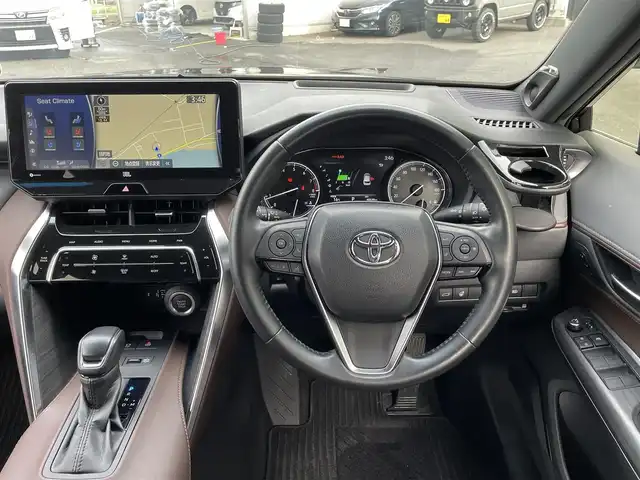 トヨタ ハリアー Z レザーパッケージ 島根県 2020(令2)年 4.9万km プレシャスブラックパール 登録時走行距離　48539km/純正ナビ（フルセグテレビ/Bluetooth/AM/FM)/JBL/全周囲カメラ/追従型クルーズコントロール/電動リアゲート/パワーシート（DN席)/シートヒーター（DN席)/エアシート（DN席)/ステアリングヒーター/デジタルインナーミラー/電動パーキング/オートマチックハビーム/コーナーセンサー/レーンキープアシスト/横滑り防止/衝突軽減ブレーキ/ETC/純正アルミ19インチ