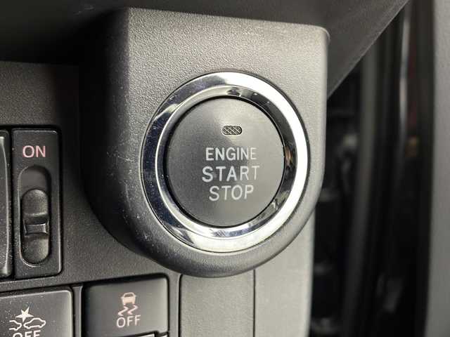 トヨタ ルーミー カスタムG－T 愛知県 2018(平30)年 6.5万km ブラックマイカメタリック /純正ナビ　NSZT-W68T//CD DVD BT フルセグTV SD FM AM//両側パワースライドドア　//クルーズコントロール　//ＥＴＣ　//バックカメラ　//衝突被害軽減システム　//ロールサンシェード//ドアバイザー//リアソナー//LEDヘッドライト//オートライト//純正フォグランプ//電動格納ウインカーミラー//スマートキー