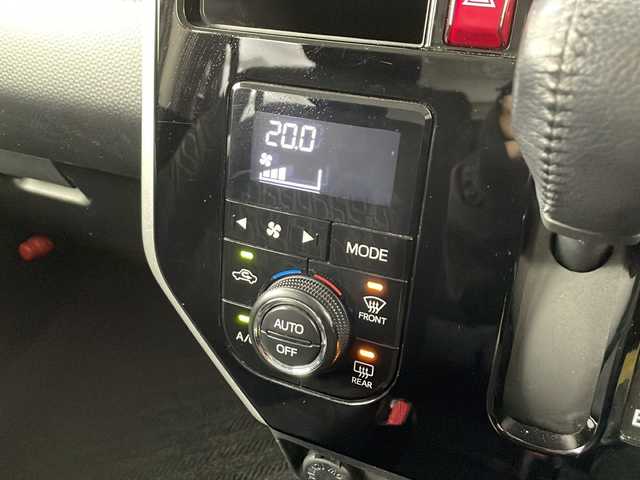 トヨタ ルーミー カスタムG－T 愛知県 2018(平30)年 6.5万km ブラックマイカメタリック /純正ナビ　NSZT-W68T//CD DVD BT フルセグTV SD FM AM//両側パワースライドドア　//クルーズコントロール　//ＥＴＣ　//バックカメラ　//衝突被害軽減システム　//ロールサンシェード//ドアバイザー//リアソナー//LEDヘッドライト//オートライト//純正フォグランプ//電動格納ウインカーミラー//スマートキー