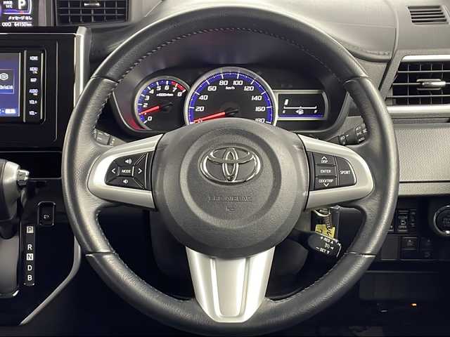 トヨタ ルーミー カスタムG－T 愛知県 2018(平30)年 6.5万km ブラックマイカメタリック /純正ナビ　NSZT-W68T//CD DVD BT フルセグTV SD FM AM//両側パワースライドドア　//クルーズコントロール　//ＥＴＣ　//バックカメラ　//衝突被害軽減システム　//ロールサンシェード//ドアバイザー//リアソナー//LEDヘッドライト//オートライト//純正フォグランプ//電動格納ウインカーミラー//スマートキー