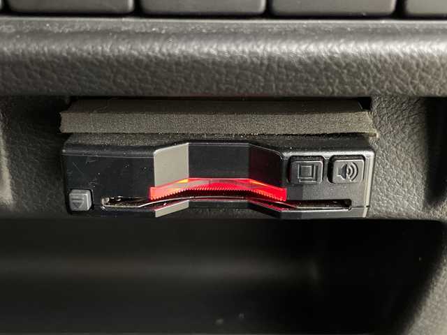 スズキ クロスビー HYBRID MX 鹿児島県 2019(令1)年 4万km キャラバンアイボリーパールメタリック/ホワイト 2トーンルーフ 純正ナビ（CD/DVD/BT/フルセグ）/パドルシフト/シートヒーター/ETC/ドラレコ/コーナーセンサー/４WD/アイドリングストップ/純正フロアマット