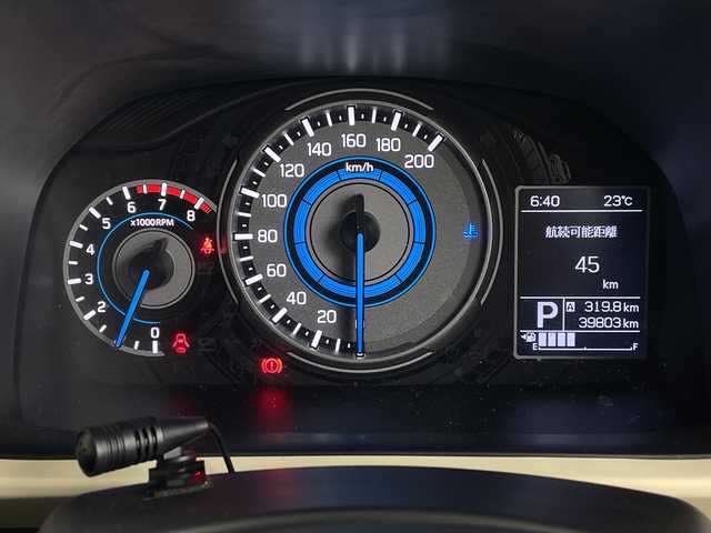 スズキ クロスビー HYBRID MX 鹿児島県 2019(令1)年 4万km キャラバンアイボリーパールメタリック/ホワイト 2トーンルーフ 純正ナビ（CD/DVD/BT/フルセグ）/パドルシフト/シートヒーター/ETC/ドラレコ/コーナーセンサー/４WD/アイドリングストップ/純正フロアマット