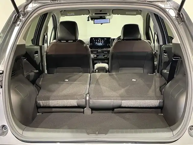 日産 オーラ G 愛知県 2024(令6)年 0.7万km ダークメタルグレー 純正９インチナビ/ＢＯＳＥサウンドシステム/プロパイロット/衝突軽減ブレーキ/ブラインドスポットモニター/クリアランスソナー/車線逸脱警報/ハーフレザーシート/ワイヤレス充電/デジタルインナーミラー/ドライブレコーダー/ビルトインＥＴＣ２．０/USB＆HDMI入力端子/アクセサリーソケット/LEDヘッドライト/ISOFIX/純正フロアマット/純正17インチアルミホイール