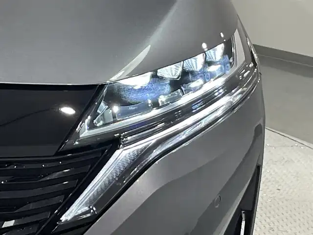 日産 オーラ G 愛知県 2024(令6)年 0.7万km ダークメタルグレー 純正９インチナビ/ＢＯＳＥサウンドシステム/プロパイロット/衝突軽減ブレーキ/ブラインドスポットモニター/クリアランスソナー/車線逸脱警報/ハーフレザーシート/ワイヤレス充電/デジタルインナーミラー/ドライブレコーダー/ビルトインＥＴＣ２．０/USB＆HDMI入力端子/アクセサリーソケット/LEDヘッドライト/ISOFIX/純正フロアマット/純正17インチアルミホイール