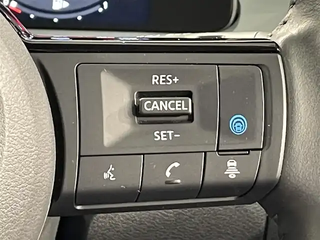 日産 オーラ G 愛知県 2024(令6)年 0.7万km ダークメタルグレー 純正９インチナビ/ＢＯＳＥサウンドシステム/プロパイロット/衝突軽減ブレーキ/ブラインドスポットモニター/クリアランスソナー/車線逸脱警報/ハーフレザーシート/ワイヤレス充電/デジタルインナーミラー/ドライブレコーダー/ビルトインＥＴＣ２．０/USB＆HDMI入力端子/アクセサリーソケット/LEDヘッドライト/ISOFIX/純正フロアマット/純正17インチアルミホイール