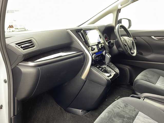 トヨタ アルファード S 兵庫県 2020(令2)年 3.3万km ホワイトパールクリスタルシャイン ・純正9インチナビ/・CD/DVD/AM/FM/・フルセグTV/・Bluetooth接続/・12.1インチフリップダウンモニター/・サンルーフ/・バックカメラ/・両側パワースライドドア/・ビルトインETC/・社外前後ドライブレコーダー/・HDMI接続/・2列目オットマン/・ZEUS製エアロ（フロント、サイド、リア）/・ZEUS製4本出しマフラー/・トヨタセーフティセンス/・プリクラッシュセーフティ/・レーンディパーチャーアラート/・クリアランスソナー/・パーキングサポートブレーキ/・ロードサインアシスト/・レーダークルーズコントロール/・オートマチックハイビーム/・社外フロアマット（M’Z SPEED）/・タナベローダウンサス/・電子パーキングブレーキ/・オートホールド/・