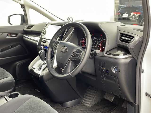 トヨタ アルファード S 兵庫県 2020(令2)年 3.3万km ホワイトパールクリスタルシャイン ・純正9インチナビ/・CD/DVD/AM/FM/・フルセグTV/・Bluetooth接続/・12.1インチフリップダウンモニター/・サンルーフ/・バックカメラ/・両側パワースライドドア/・ビルトインETC/・社外前後ドライブレコーダー/・HDMI接続/・2列目オットマン/・ZEUS製エアロ（フロント、サイド、リア）/・ZEUS製4本出しマフラー/・トヨタセーフティセンス/・プリクラッシュセーフティ/・レーンディパーチャーアラート/・クリアランスソナー/・パーキングサポートブレーキ/・ロードサインアシスト/・レーダークルーズコントロール/・オートマチックハイビーム/・社外フロアマット（M’Z SPEED）/・タナベローダウンサス/・電子パーキングブレーキ/・オートホールド/・