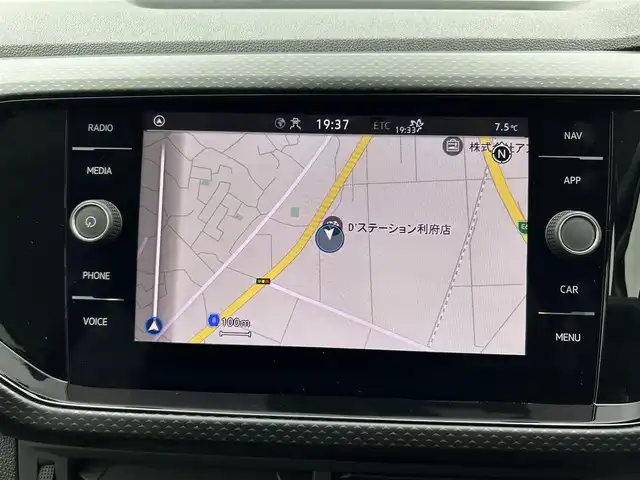 フォルクスワーゲン Ｔ－クロス TSI 1st 宮城県 2021(令3)年 3.6万km リフレックスシルバーメタリック 純正ナビ/クルーズコントロール/ETC/前後コーナーセンサー/バックカメラ/Ｂｌｕｅｔｏｏｔｈ接続/ＬＥＤヘッドライト/スマートキー/スペアキー/純正フロアマット/純正16インチアルミホイール