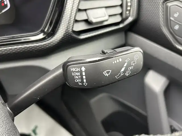 フォルクスワーゲン Ｔ－クロス TSI 1st 宮城県 2021(令3)年 3.6万km リフレックスシルバーメタリック 純正ナビ/クルーズコントロール/ETC/前後コーナーセンサー/バックカメラ/Ｂｌｕｅｔｏｏｔｈ接続/ＬＥＤヘッドライト/スマートキー/スペアキー/純正フロアマット/純正16インチアルミホイール