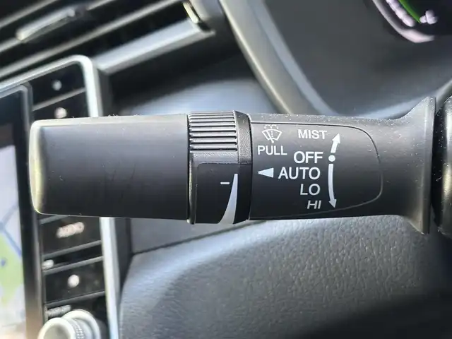 ホンダ インサイト EX・ブラックスタイル 茨城県 2019(平31)年 7.7万km クリスタルブラックパール 純正ナビ/　(AM/FM/CD/DVD/USB/ワンセグTV)/バックカメラ/社外リアスポイラー/ドライブレコーダー/クルーズコントロール/ETC2.0/LEDヘッドライト/ハーフレザーシート/シートヒーター/パワーシート/前後コーナーセンサー/レーンキープアシスト/オートライト/W+サイドエアバック/スペアキー