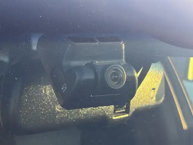 ホンダ インサイト EX・ブラックスタイル 茨城県 2019(平31)年 7.7万km クリスタルブラックパール 純正ナビ/　(AM/FM/CD/DVD/USB/ワンセグTV)/バックカメラ/社外リアスポイラー/ドライブレコーダー/クルーズコントロール/ETC2.0/LEDヘッドライト/ハーフレザーシート/シートヒーター/パワーシート/前後コーナーセンサー/レーンキープアシスト/オートライト/W+サイドエアバック/スペアキー