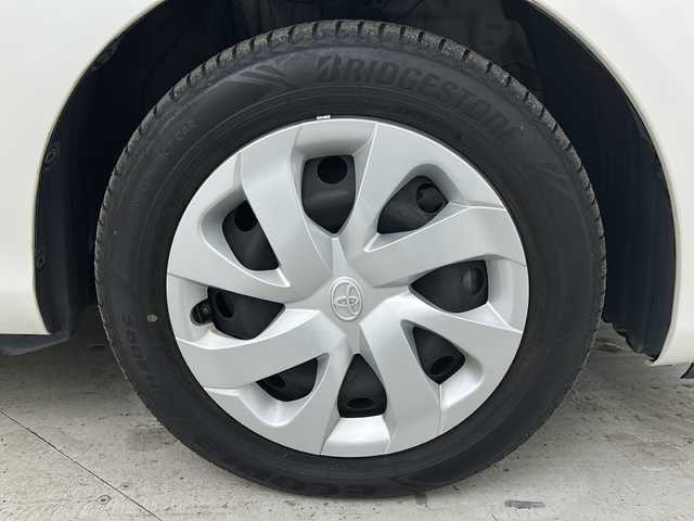 トヨタ シエンタ ハイブリッド G 宮城県 2016(平28)年 7.9万km ホワイトパールクリスタルシャイン 禁煙車/純正12.1インチフリップダウンモニター/トヨタセーフティーセンス/・プリクラッシュセーフティーシステム/・オートマチックハイビーム/・レーンディバ―チャーアラート/・先行車発進お知らせ/純正7インチナビ/（BT.AM.FM.CD.DVD.SD.USB.HDMI）/バックカメラ/フルセグテレビ/両側パワースライドドア/前方ドライブレコーダー/ビルトインETC/革巻きステアリング/ステアリングスイッチ/プッシュスタート/スマートキー/スペアキー/純正フロアマット/純正ドアバイザー/LEDヘッドライト/フォグランプ/純正15インチホイールキャップ/横滑り防止機能/アイドリングストップ