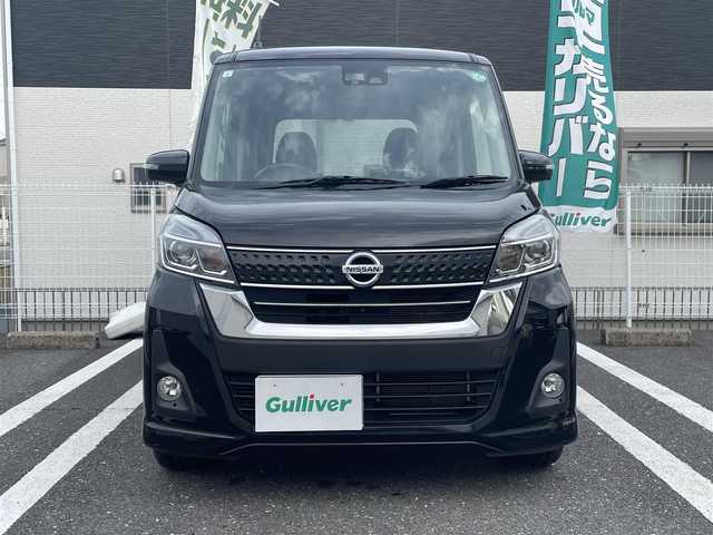 日産 デイズ ルークス ハイウェイスターX Gパッケージ 三重県 2017(平29)年 4.1万km ブラック 登録時走行距離40644km/ワンオーナー/純正ナビ(TV/AM/FM/BT/CD/DVD)/アラウンドビューモニター/両側パワースライドドア/衝突被害軽減ブレーキ/LEDヘッドライト/オートライト/フォグランプ/革巻きステアリング/ステアリングスイッチ/純正15インチアルミホイール/純正フロアマット/ベンチシート/Wエアバッグ/エンジンプッシュスタート/スマートキー/スペアキー/取扱説明書/保証書