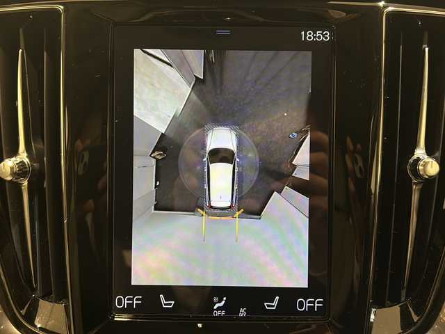 ボルボ Ｖ６０ クロスカントリー T5 AWD プロ 新潟県 2021(令3)年 3.8万km クリスタルホワイトP 対向車線衝突回避支援機能/・レーン・キーピング・エイド/・ドライバー・アラート・コントロール/・ロード・サイン・インフォメーション/・道路逸脱回避支援機能/・リア衝突回避・被害軽減ブレーキシステム/運転支援機能/・パイロット・アシスト/・全車速追従機能付ACC/・ステアリング・アシスト付BLIS/・衝突回避・被害軽減ブレーキ機能付CTA/・被追突時警告機能/その他の安全・運転支援機能/・道路逸脱事故時保護機能/・衝撃吸収機構付フロントシート/・衝突時ブレーキ維持機能/・衝突時ブレーキペダルリリース機能/・フル・アクティブ・ハイビーム/・360°ビューカメラ/・先行車発進告知機能/・車間警告機能/室内装備/harman/kardon/・タッチスクリーン式センターディスプレイ（9インチ）/・ワイヤレス・スマートフォン・チャージ/・純正スタッドレスAWセット/・USB/・ETC車載器/・ナビゲーションシステム/・Applecarplay/・Androidauto