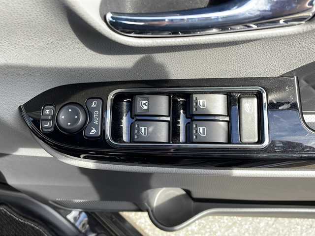 ダイハツ タント カスタム X セレクション 青森県 2020(令2)年 5.3万km ブラックマイカメタリック ・4WD/・純正SDナビ/（AM/FM/CD/DVD/BT/フルセグTV）/・両側パワースライドドア/・衝突被害軽減ブレーキ/・レーンキープアシスト/・横滑り防止装置/・前後コーナーセンサー/・バックカメラ/・オートライト/・オートマチックハイビーム/・シートヒーター/・アイドリングストップ/・ドライブレコーダー/・LEDヘッドライト/・LEDフォグランプ/・スマートキー/・純正フロアマット/・電動格納ミラー/・純正AW14インチ/・純正AWサマータイヤ積込