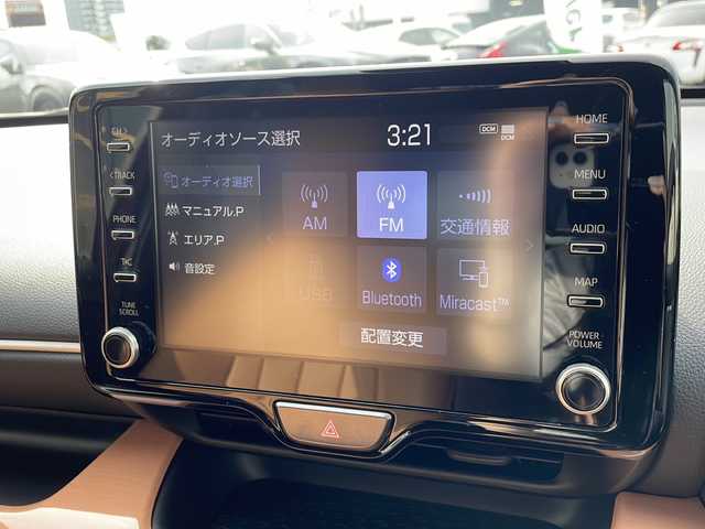 トヨタ ヤリス ハイブリッド Z 新潟県 2020(令2)年 5.6万km ホワイト/センシュアルレッドマイカ 9インチオプションナビ/Bluetooth/パートタイム4WD/衝突軽減/自動駐車/クリアランスソナー/レーンキープアシスト（操舵支援あり）/レーダークルーズコントロール/BSM/ドライブレコーダー/全方位カメラ/ETC2.0ビルドイン/レザーシートカバー/前席シートヒーター/フロアマット/LEDヘッドライト/フォグランプ/ウィンカーミラー/電格ミラー/ドアバイザー/スペアキー×１
